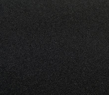 Laden Sie das Bild in den Galerie-Viewer, Fold IT Blanket Softshell - Hundedecke in 3 Größen und div. Farben