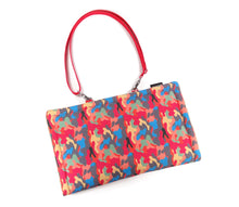 Laden Sie das Bild in den Galerie-Viewer, Fold IT Blanket Softshell - Hundedecke in 3 Größen und div. Farben