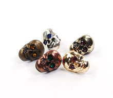 Laden Sie das Bild in den Galerie-Viewer, KvK Handcrafted Bag Holder Skull