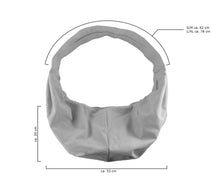 Laden Sie das Bild in den Galerie-Viewer, KvK Crossbag - Hundetasche à la Pariser Chic