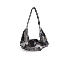 Laden Sie das Bild in den Galerie-Viewer, Crossbag - Softshell Edition in div. Farben - Hundetasche