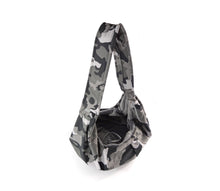 Laden Sie das Bild in den Galerie-Viewer, Crossbag - Softshell Edition in div. Farben - Hundetasche