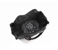 Load image into Gallery viewer, Sanna Bag - elegant dog bag