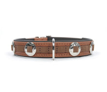 Laden Sie das Bild in den Galerie-Viewer, Handcrafted - Halsband Klassik Curved Concho Edition