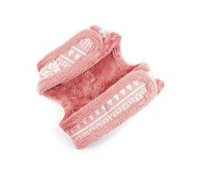 Laden Sie das Bild in den Galerie-Viewer, Reindeer Hundegeschirr - Warm & Kuschelig