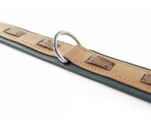 Laden Sie das Bild in den Galerie-Viewer, KvK Handcrafted - Klassik Curved Collar - Tricolour Beige & Braun