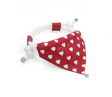 Laden Sie das Bild in den Galerie-Viewer, Handcrafted Scarope mit Herzen