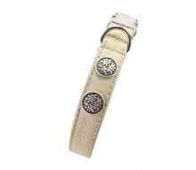 Laden Sie das Bild in den Galerie-Viewer, KvK - Clic Deluxe Leder - Austria