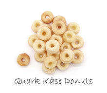 Laden Sie das Bild in den Galerie-Viewer, Quark Käse Donuts „Light Weight“ - leckere Hundeleckerchen