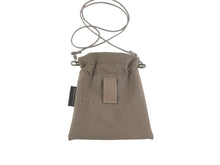 Laden Sie das Bild in den Galerie-Viewer, Leckerlie Tasche aus Softshell zum Umhängen
