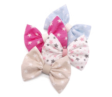 Load image into Gallery viewer, Collar bows with stars and fleur de lys
