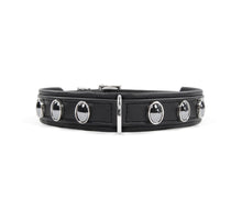 Laden Sie das Bild in den Galerie-Viewer, Handcrafted – Halsband Klassik Curved Hematite Edition
