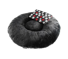 Laden Sie das Bild in den Galerie-Viewer, Donut Cushion Skull - Mini &amp; Midi Size
