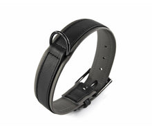 Load image into Gallery viewer, KvK Handcrafted - Collar Classic Curved Black Label
